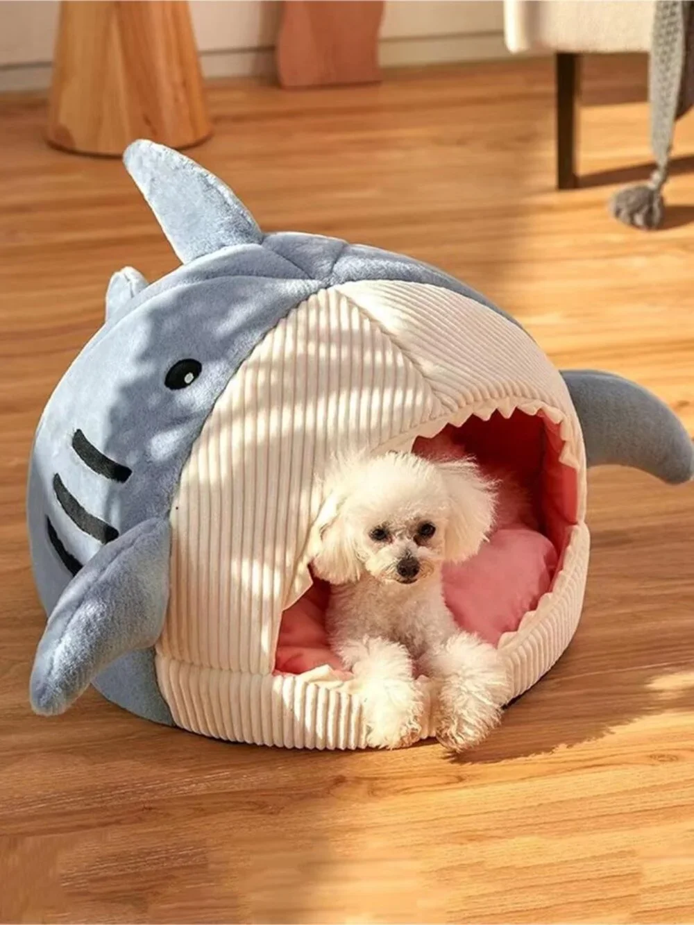 New Shark-Shaped Cat Mat Cozy Semi-Closed Bed Hideout for Kittens & Small Dogs